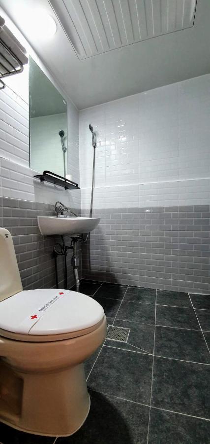 New Sun Guesthouse Myeongdong Séoul Extérieur photo
